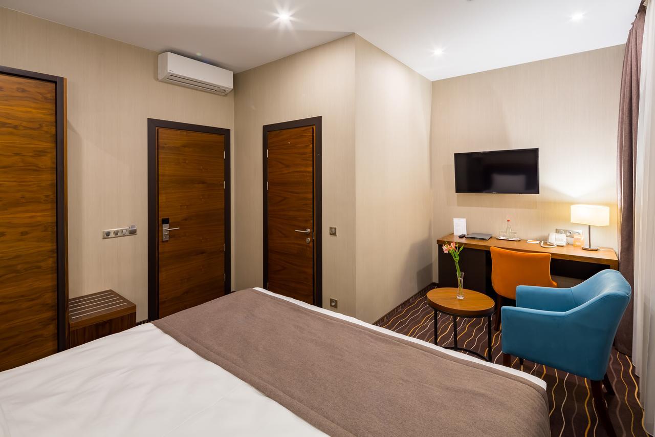 Hotel Taurus