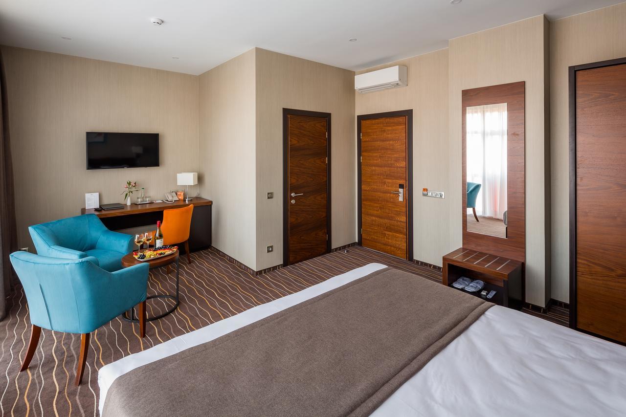 Taurus Hotel Lviv