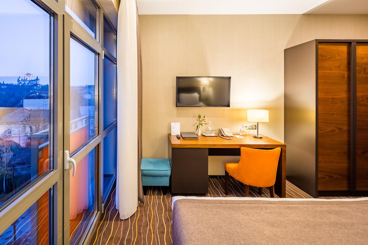 Taurus Hotel 4*