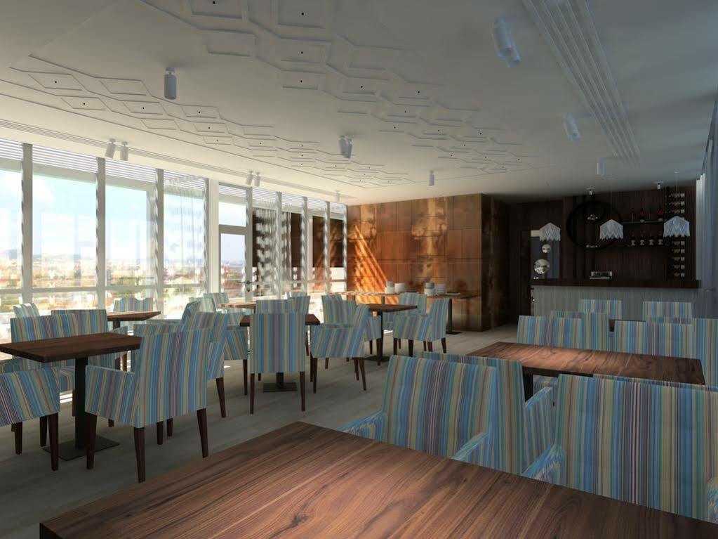 Taurus Hotel 4*